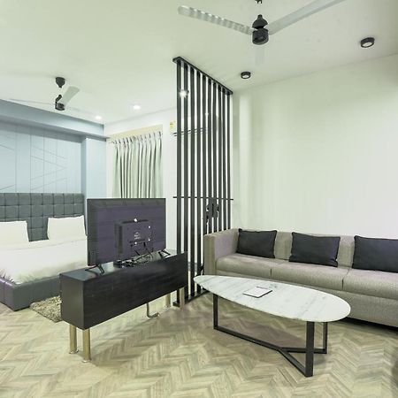 Bedchambers Serviced Apartments - Cyber City Gurgaon Buitenkant foto