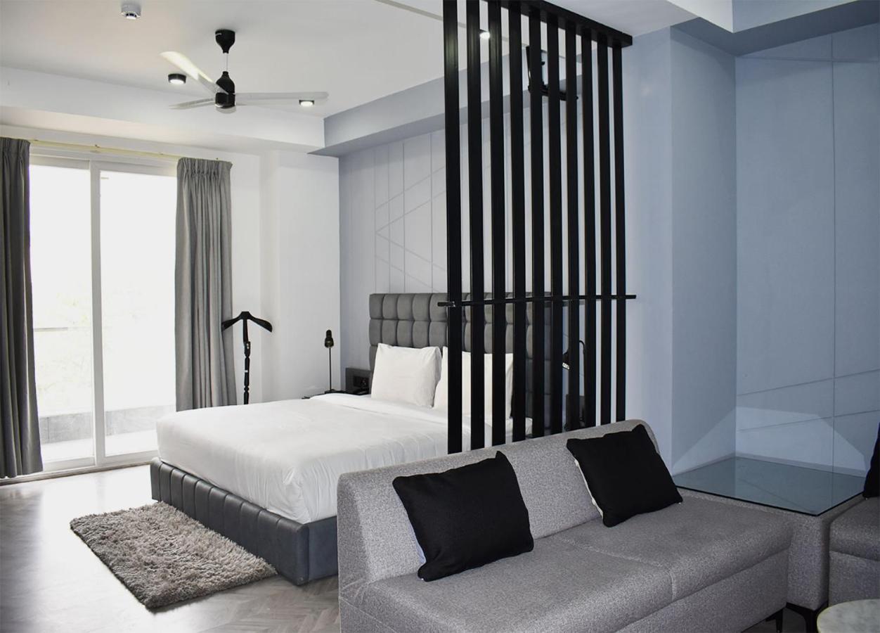 Bedchambers Serviced Apartments - Cyber City Gurgaon Buitenkant foto