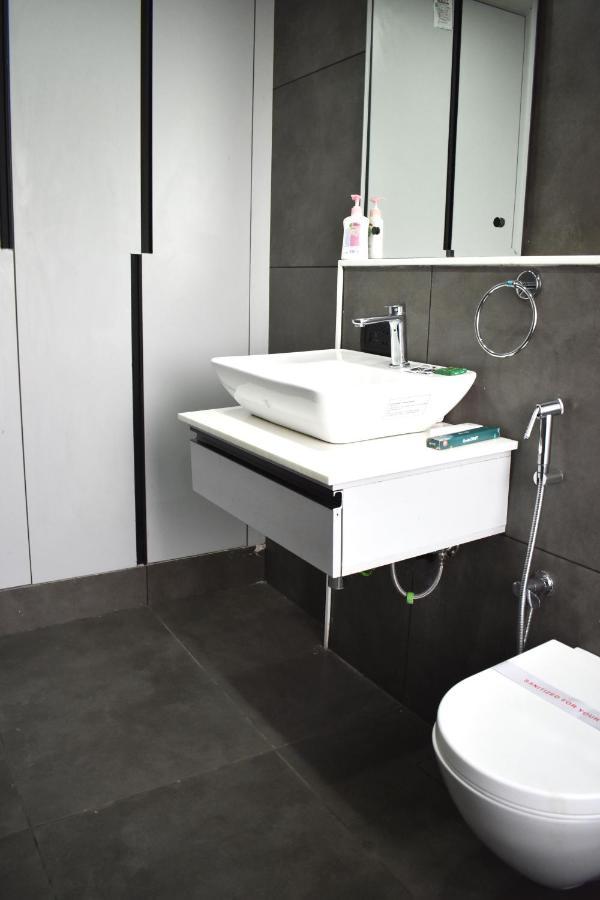 Bedchambers Serviced Apartments - Cyber City Gurgaon Buitenkant foto