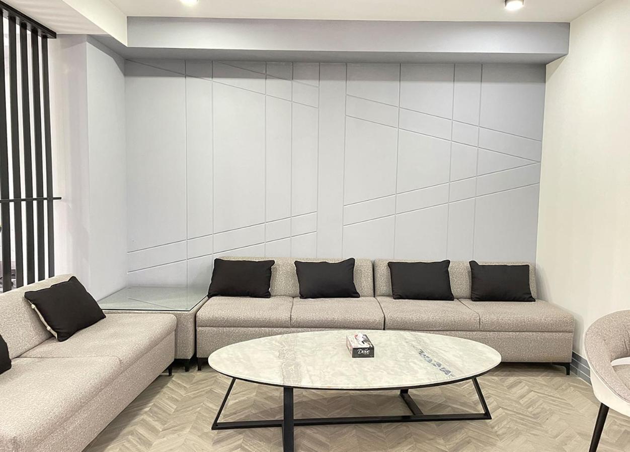 Bedchambers Serviced Apartments - Cyber City Gurgaon Buitenkant foto