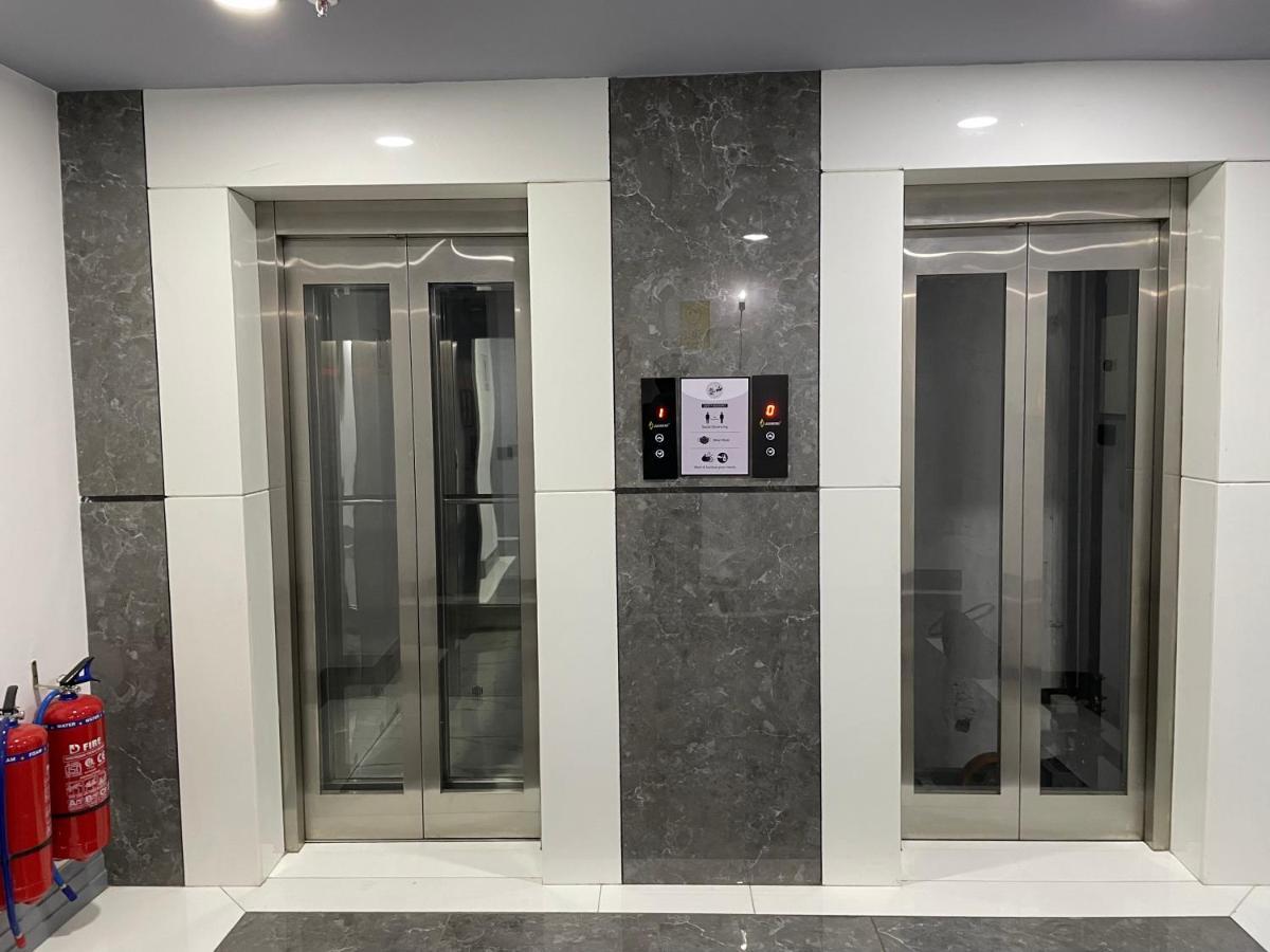 Bedchambers Serviced Apartments - Cyber City Gurgaon Buitenkant foto