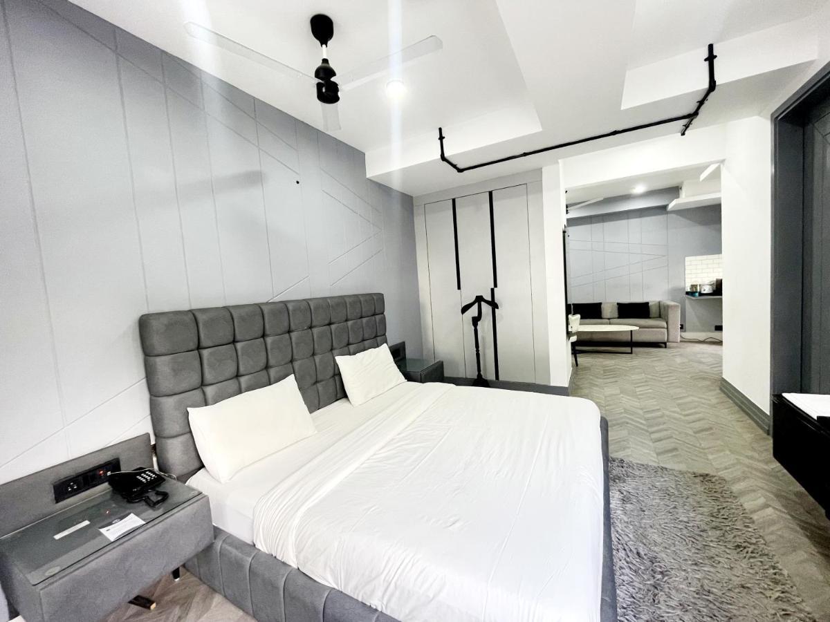 Bedchambers Serviced Apartments - Cyber City Gurgaon Buitenkant foto